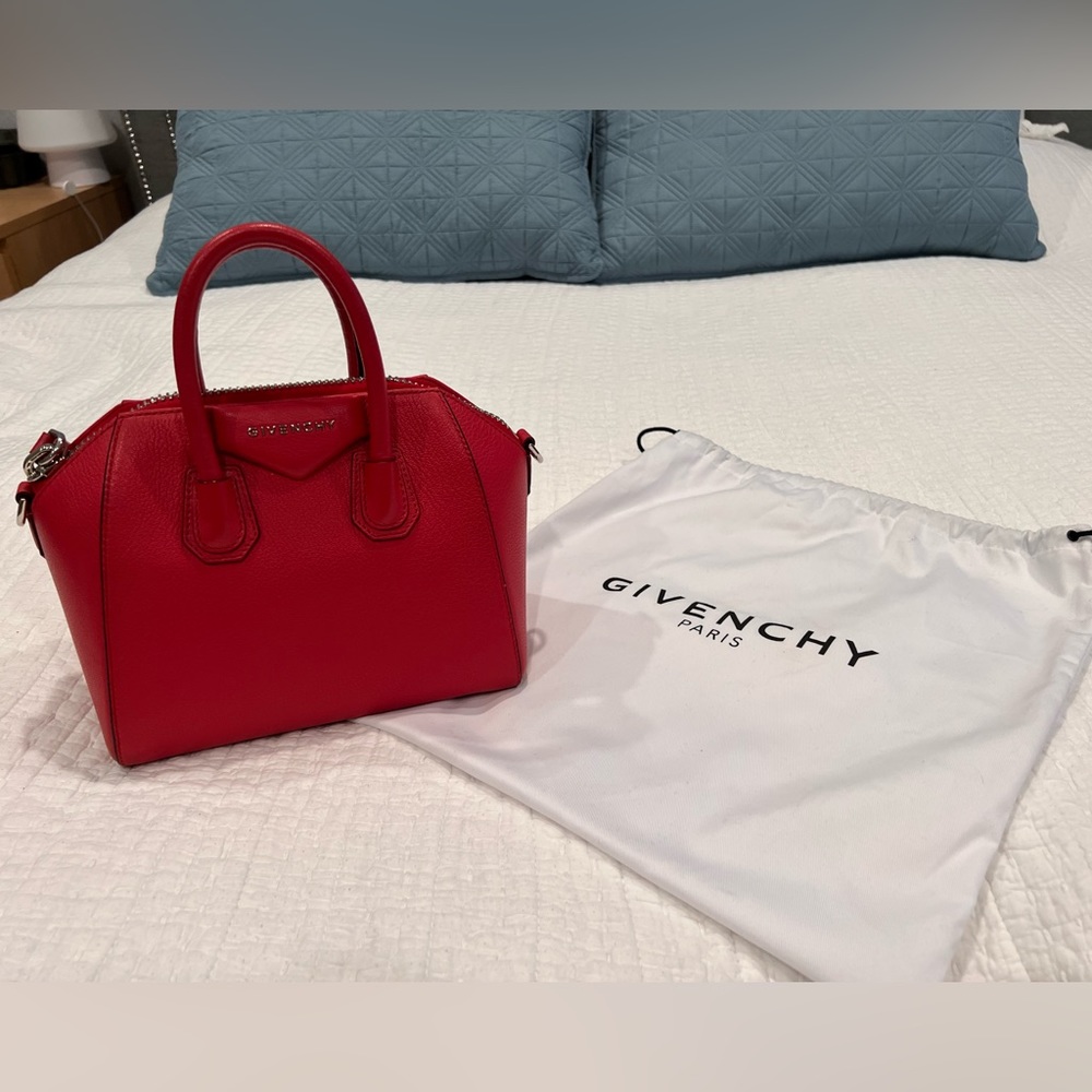 Givenchy Mini Antigona pink